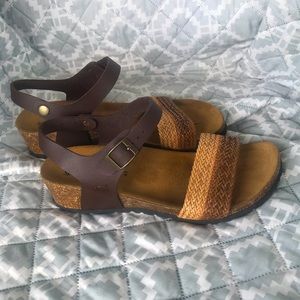 Spring Step brown leather sandals, size 41